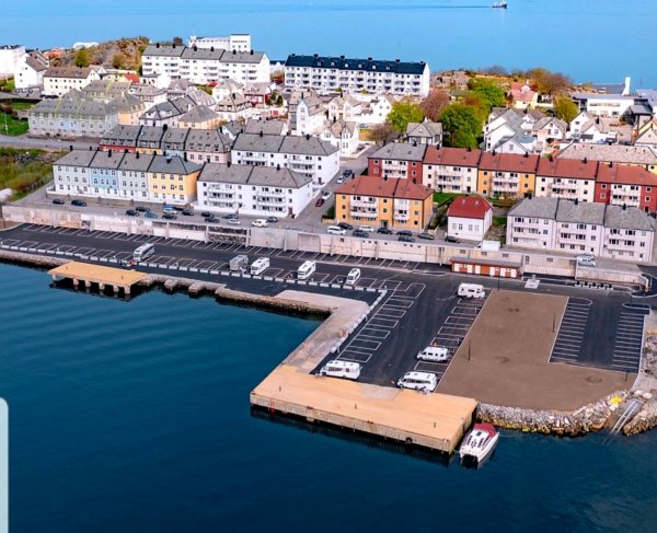 Bobilparkering - Skjerva — Photo 2