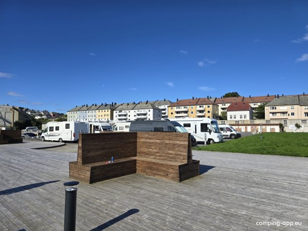 Bobilparkering - Skjerva — Photo 6