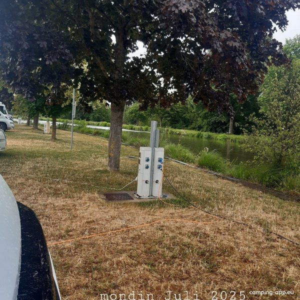 Camping-Car Park Charmes — Foto 6