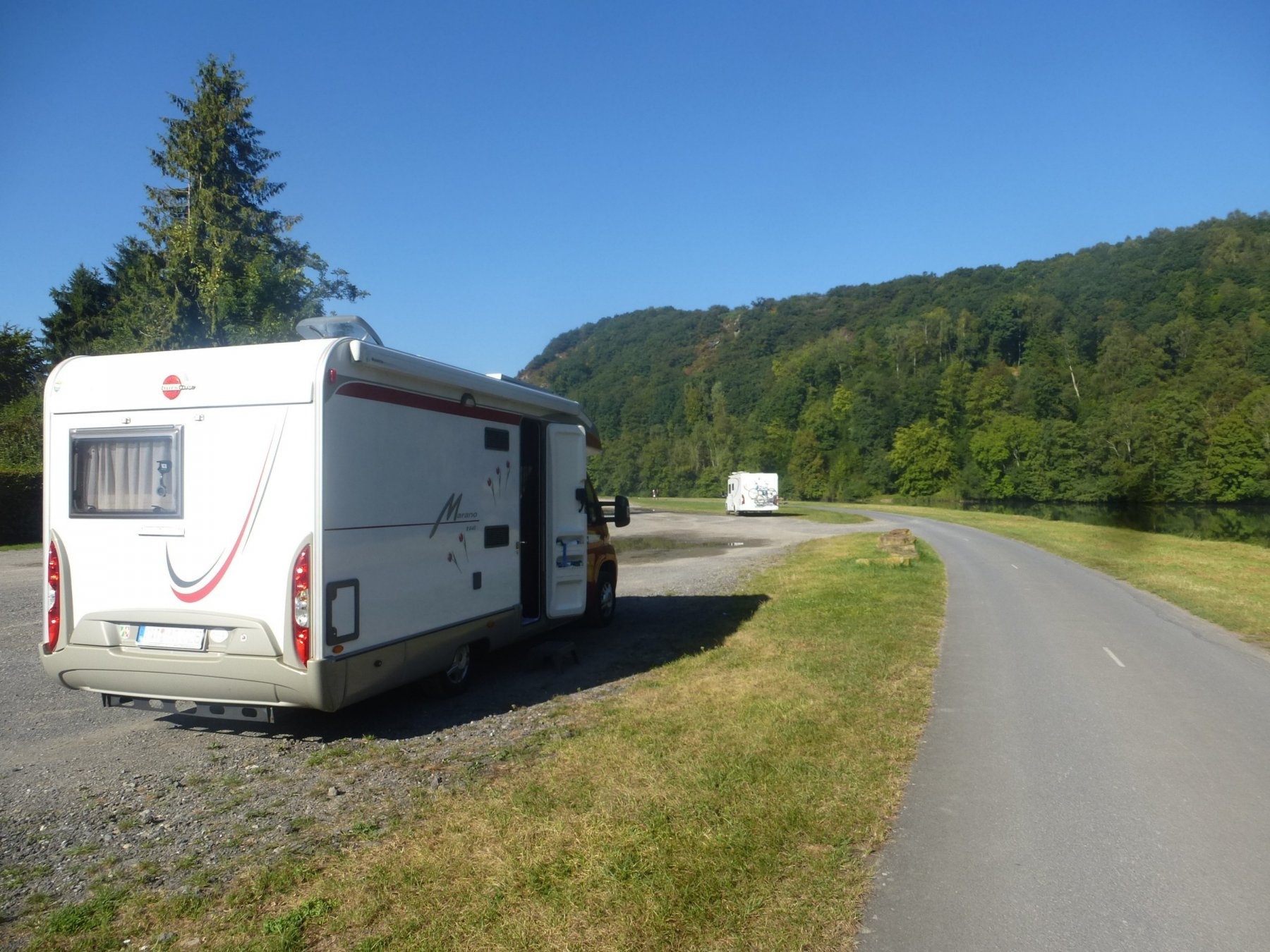 Camping-Car Park Fumay — Stellplatz in Fumay