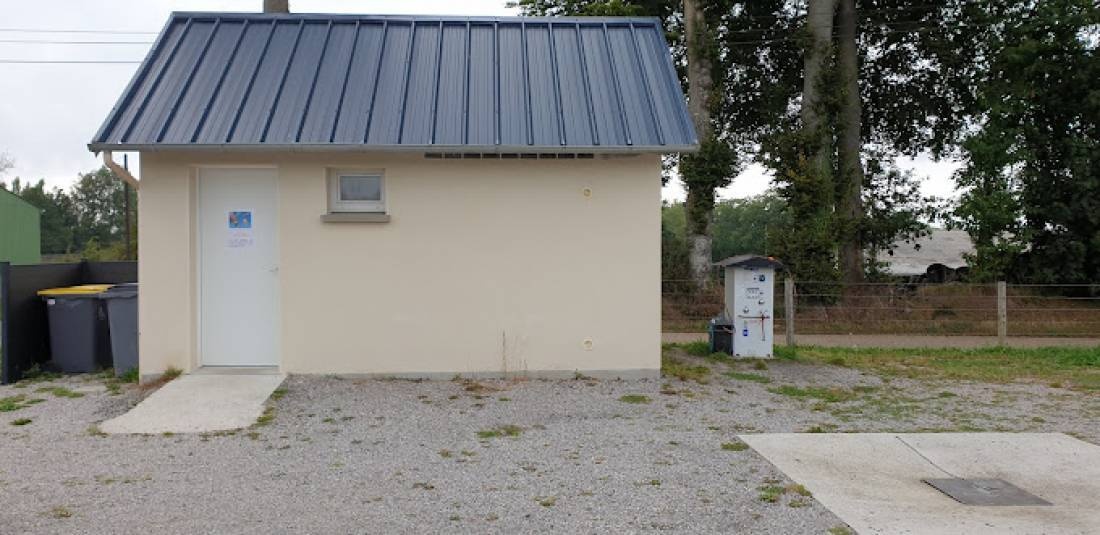 Stellplatz Saint-Pierre-Bénouville — Ställplats in Saint-Pierre-Bénouville