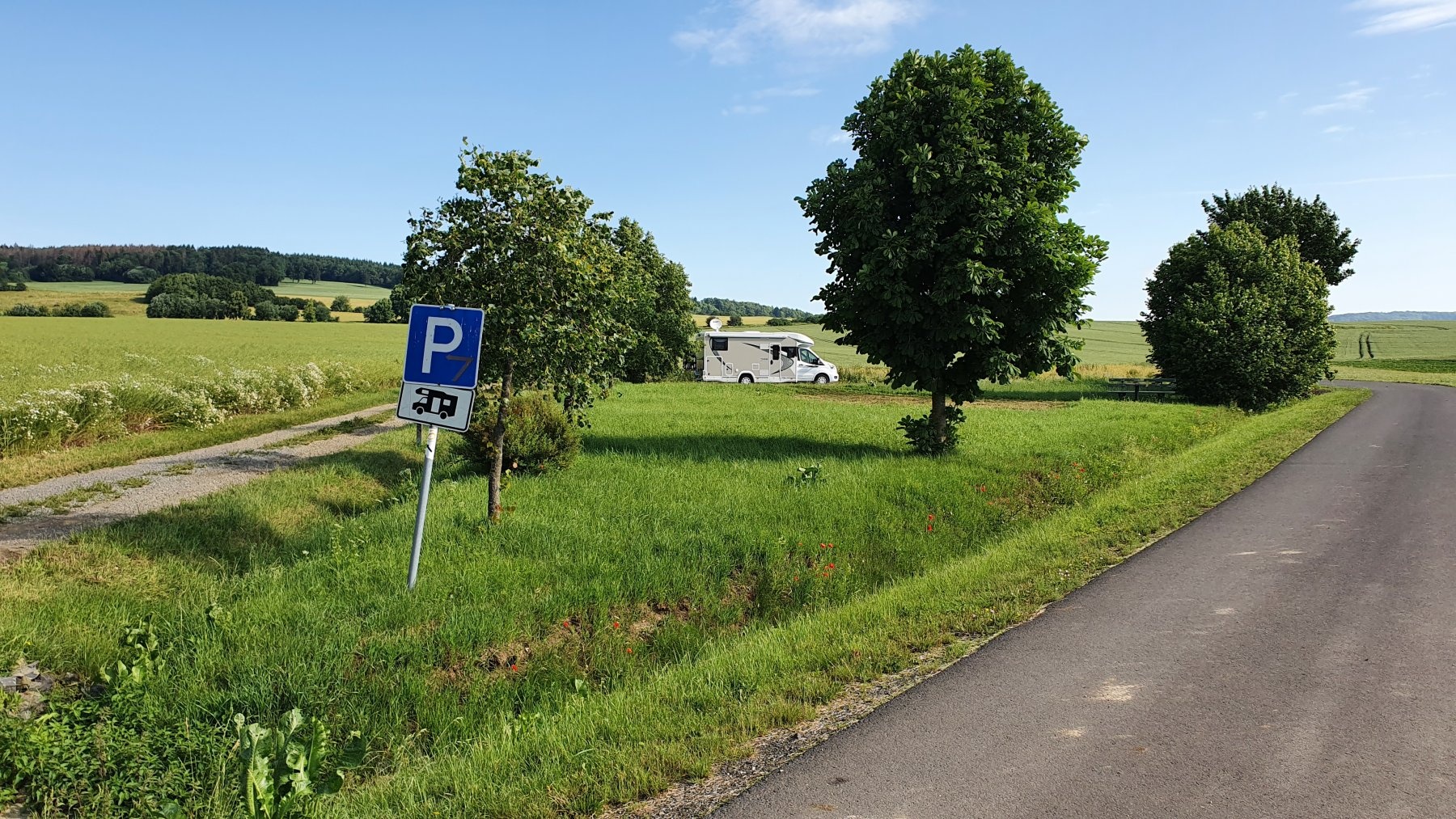 Alte Dreschscheune Mittelsdorf — Campervan Site in Kaltenwestheim
