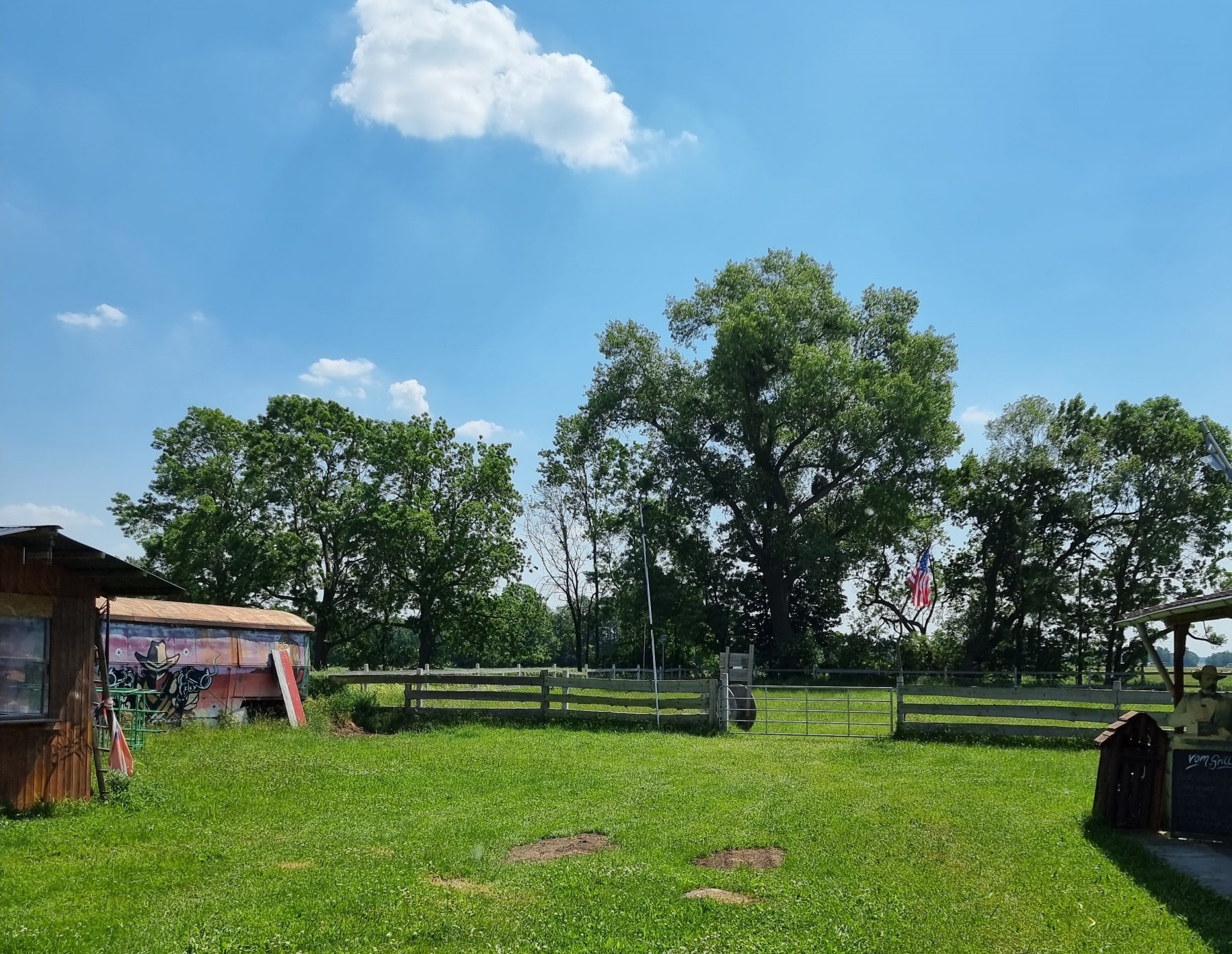 Mustang-Ranch — Karavan Sitesi in Lindow (Mark)