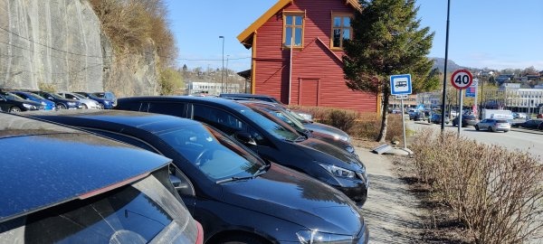 Os Kai — Aire camping car in Os