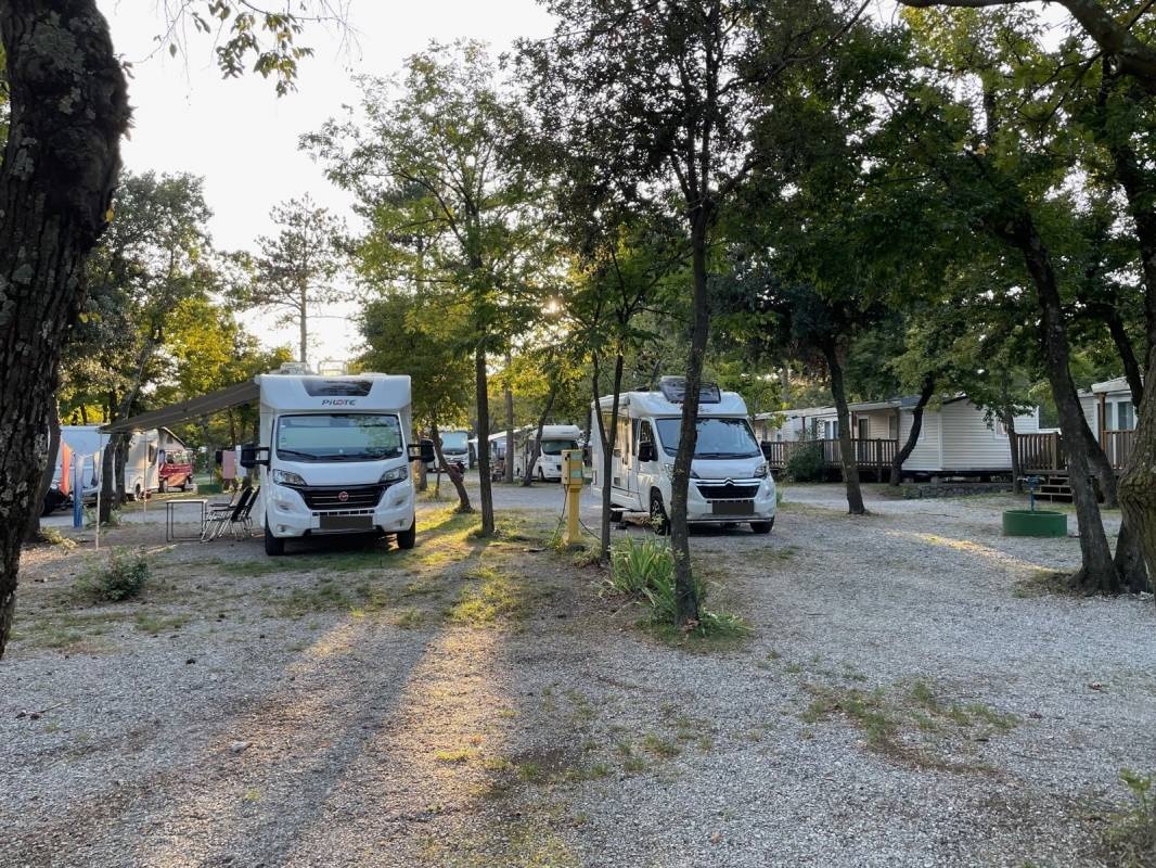 Camping Village Mare Pineta — Campingplass in Duino Aurisina