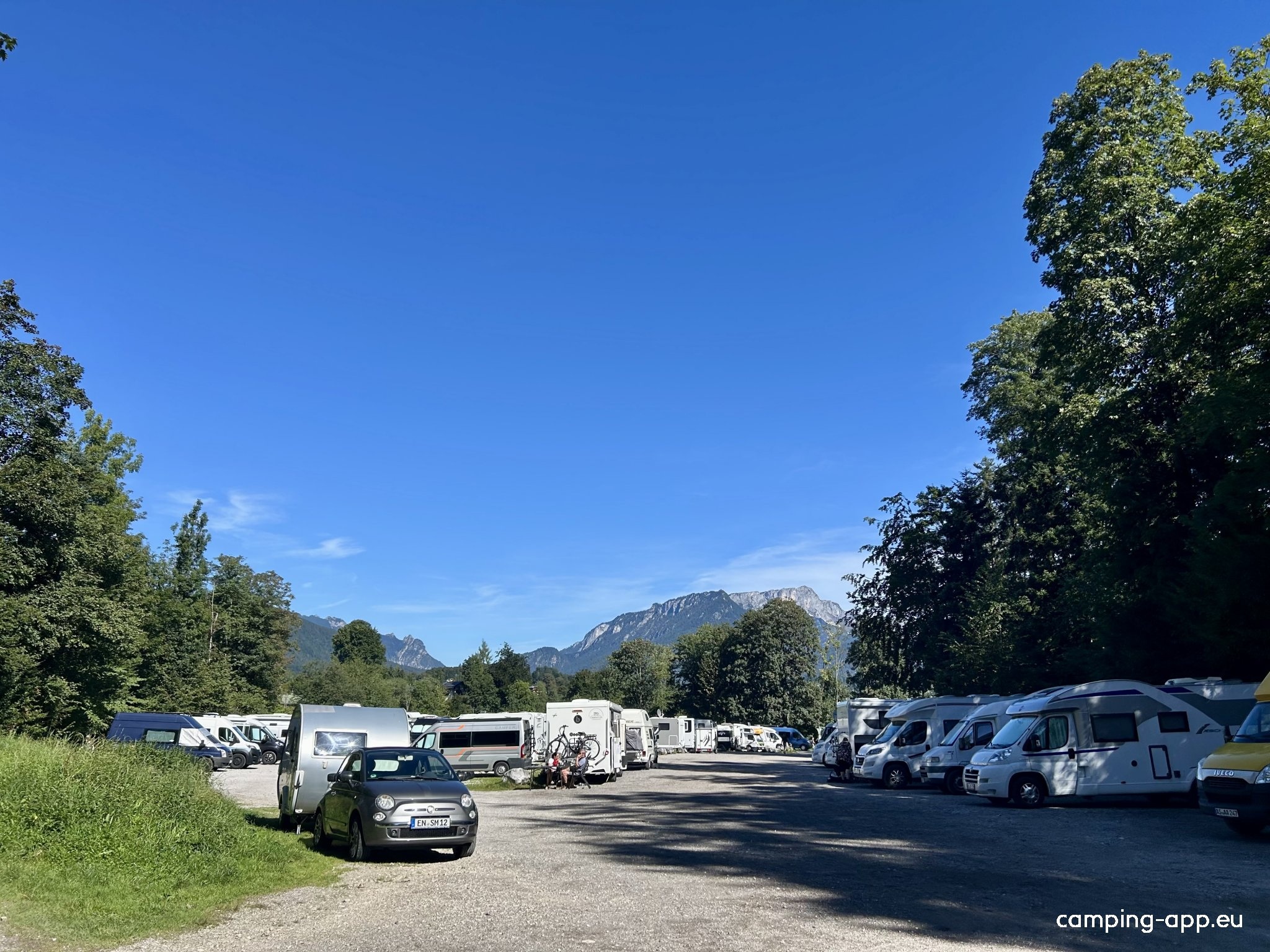 Parkplatz für Wohnmobile und Wohnwagen — Camperplads in Schönau am Königssee
