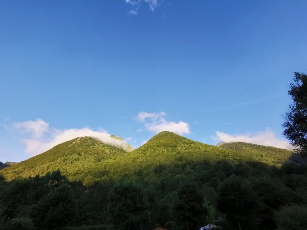 Camping Pyrénées Natura **** — Kamp yeri in Estaing