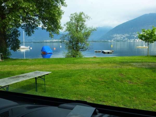 Vira Camping Belavista — Camping Site in Gambarogno