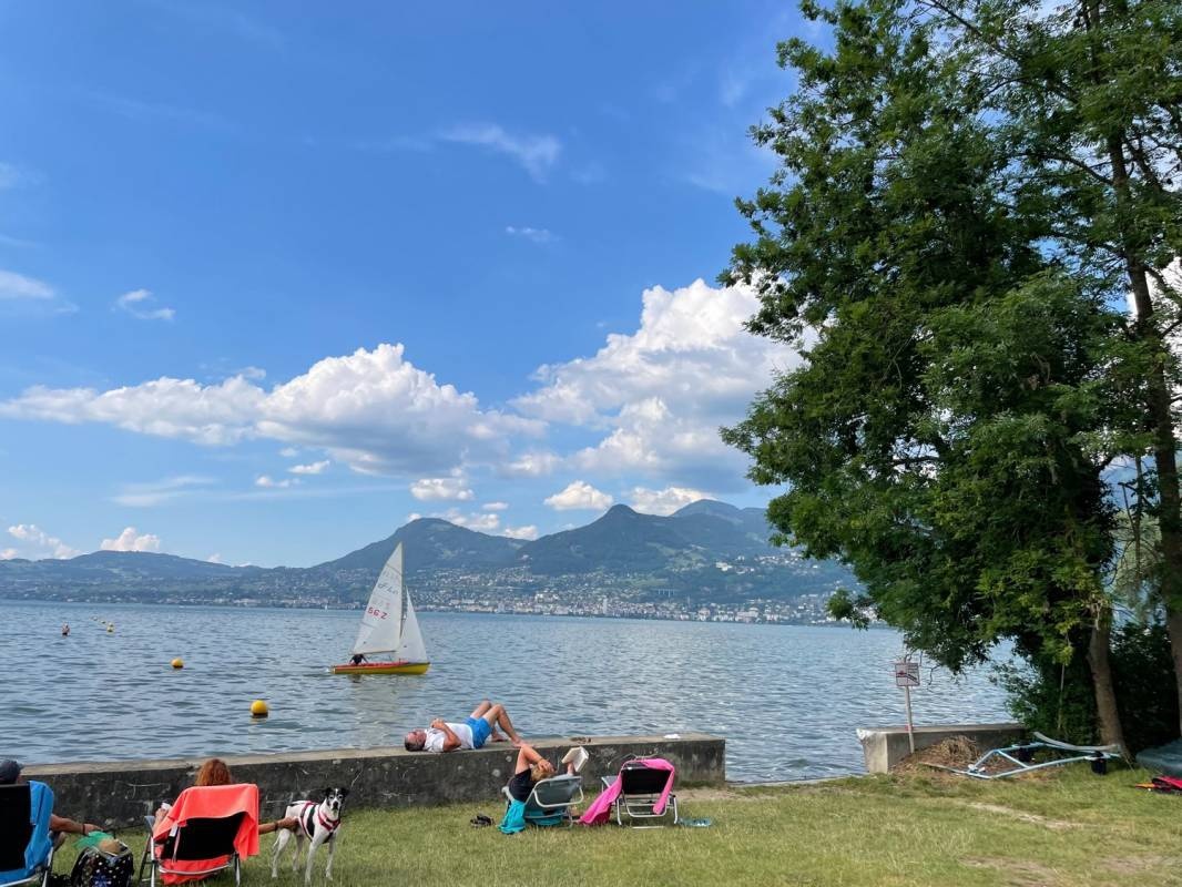 Camping Les Grangettes — Cámping in Noville