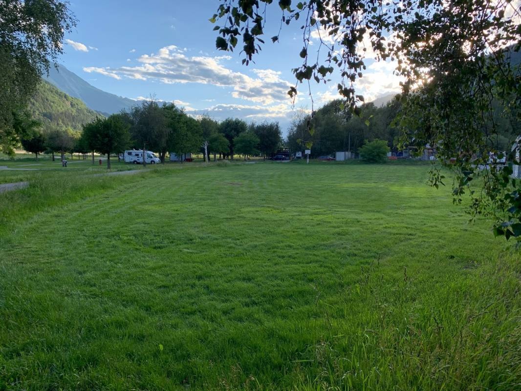 Natur Stellplatz Gampel — Stellplatz in Gampel-Bratsch