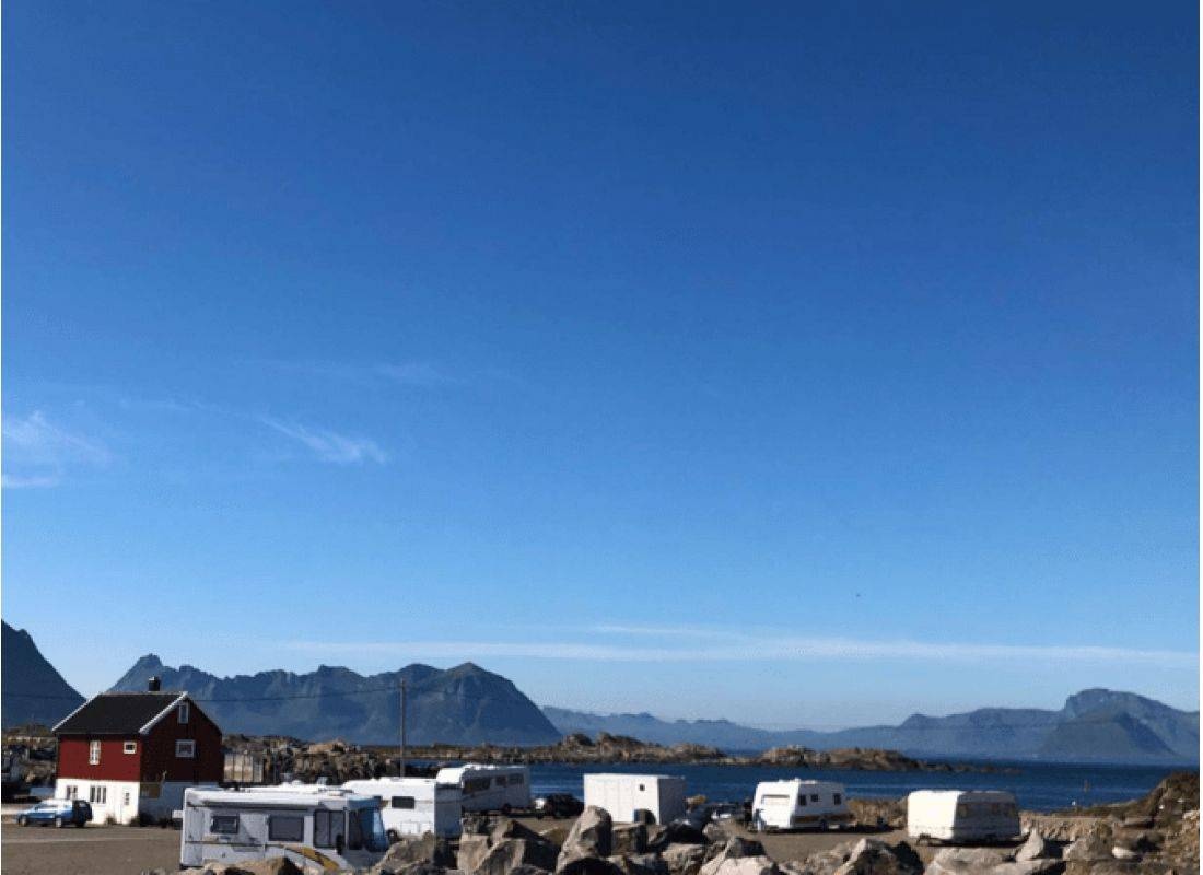 Laukvik bobilcamp — Camperplads in Laukvik