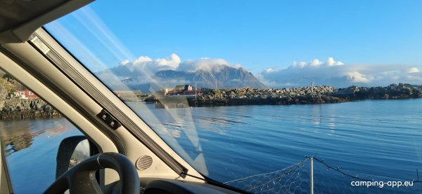 Laukvik bobilcamp — Foto 6