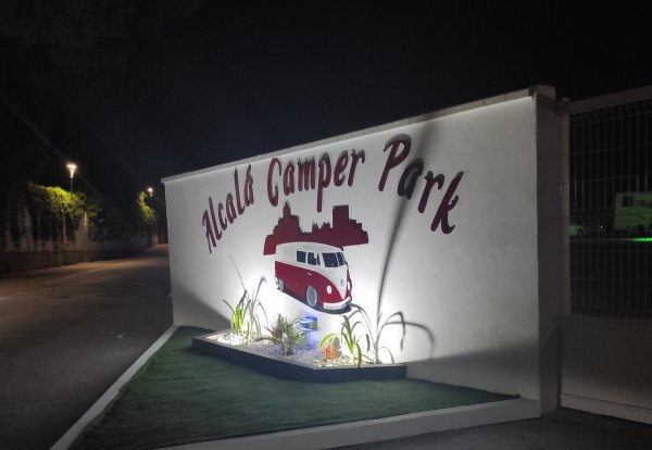 Alcalá Camper Park — Photo 3