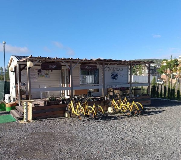 Alcalá Camper Park — Foto 3