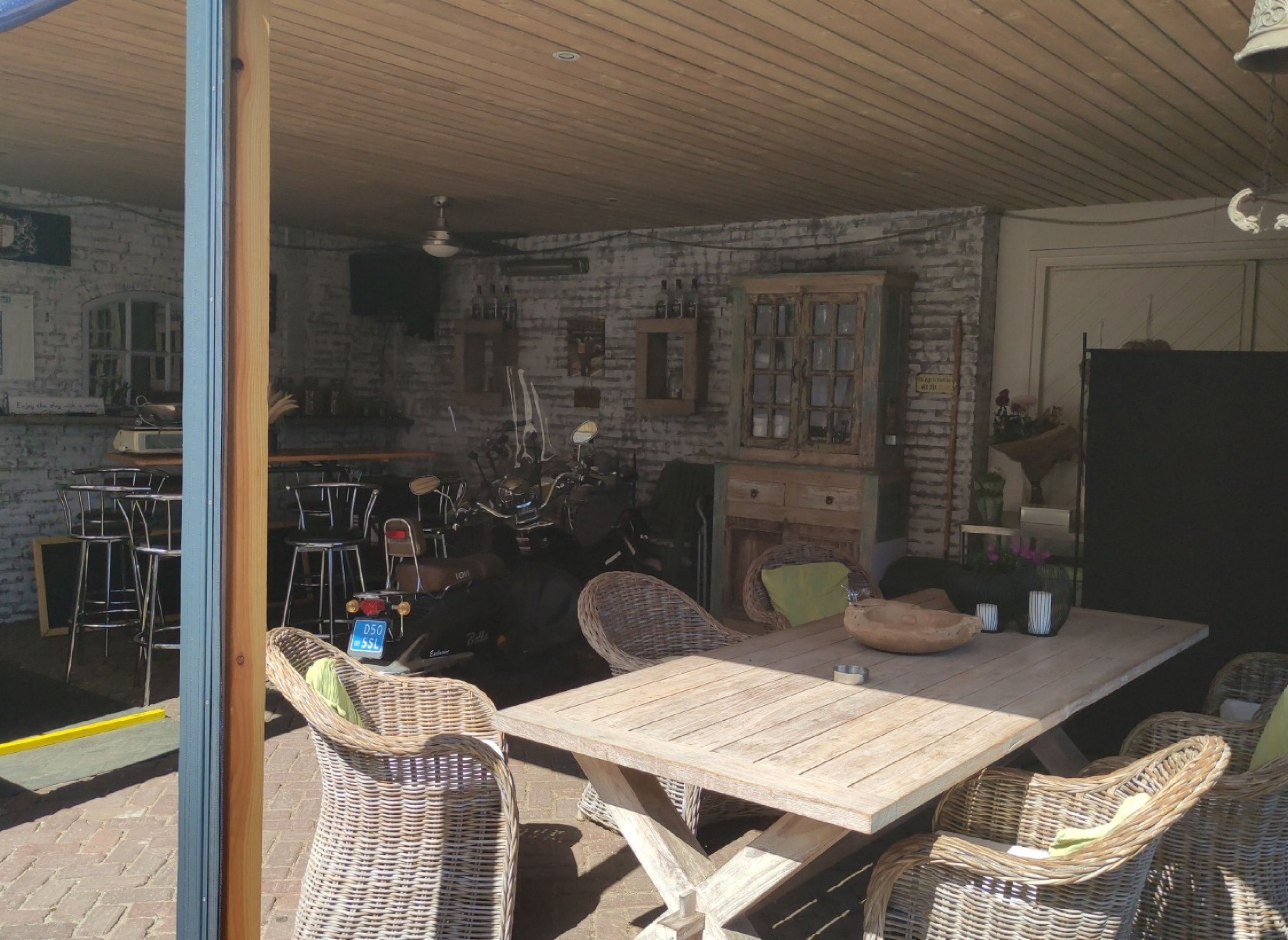 Camperplaats Onder en Eindt — Stellplatz in Helden