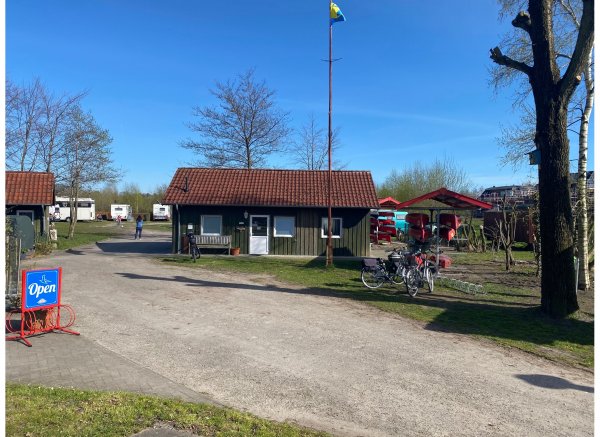 Stellplatz an der Paddel & Pedal Station Rhauderfehn — Foto 3
