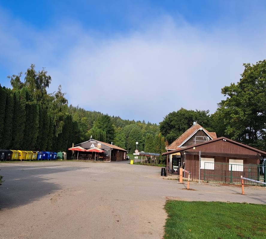 Camp Olšovec — Campingplass in Jedovnice