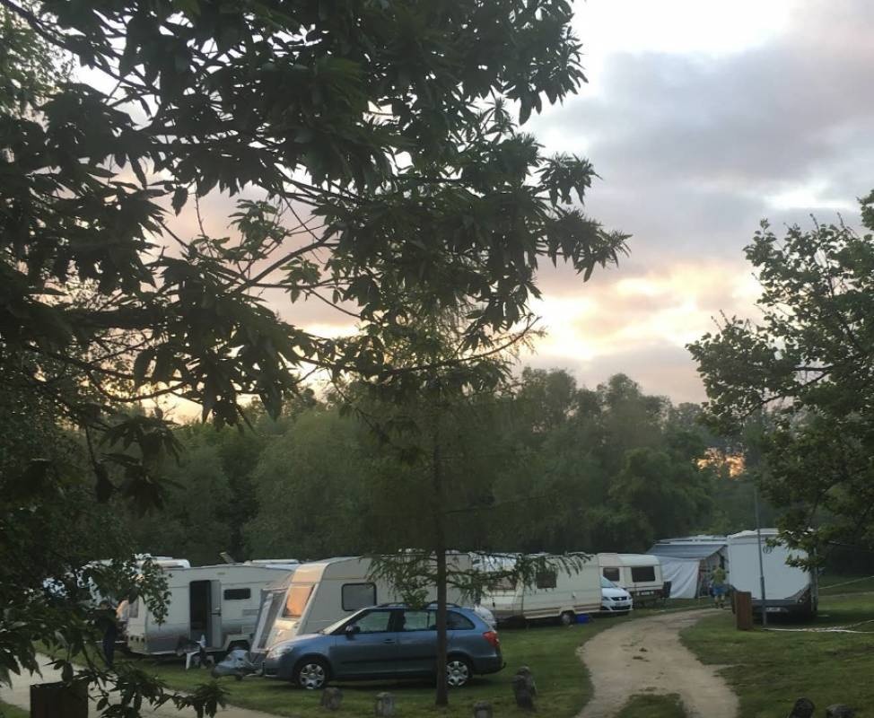 Autokemp Apollo — Kamp yeri in Břeclav - Charvátská Nová Ves