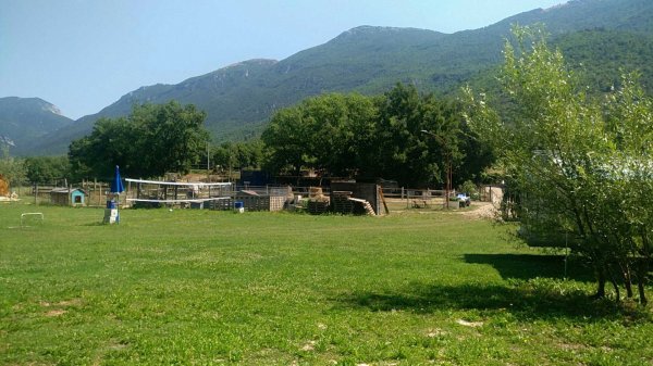 Agricampeggio Cavalcando la valle nel Tirino — Fotografie 3