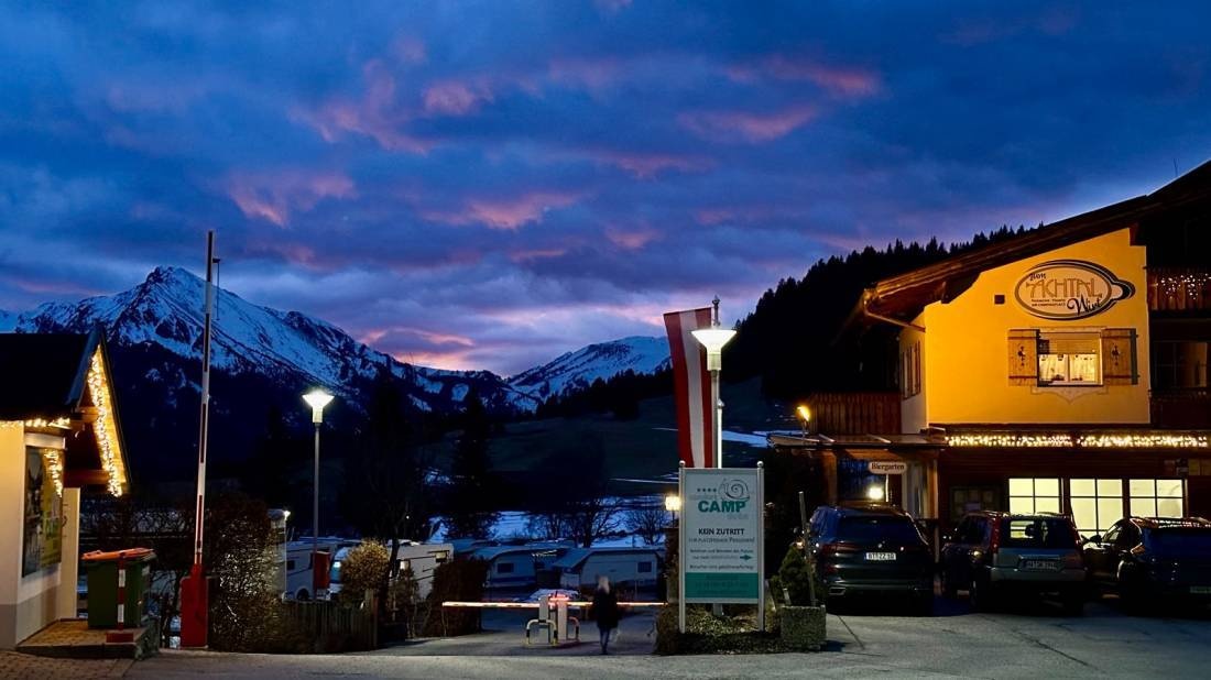 Comfort Camping Grän — Campingplatz in Gemeinde Grän