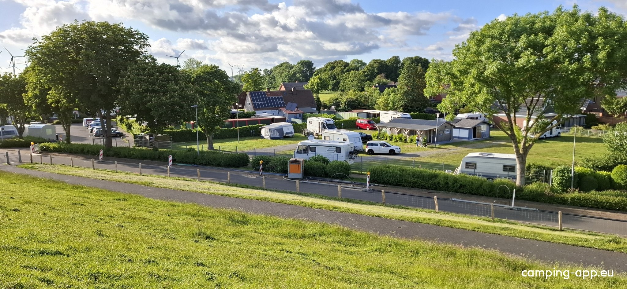 Elbdeichcamp — Sítio de acampamento in Brunsbüttel