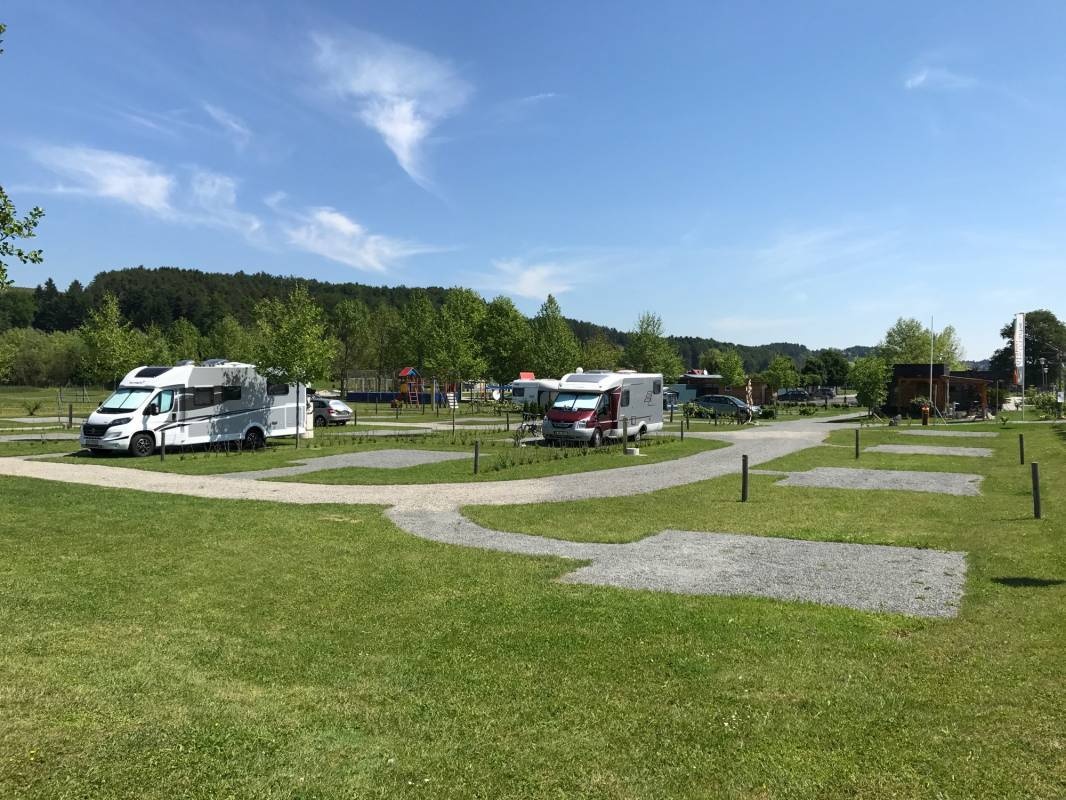 Steirisches Ölspur Camping — Sítio de acampamento in Eibiswald