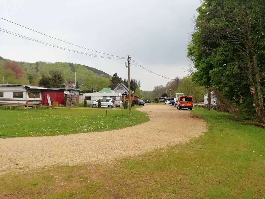 Camping Oosbachtal — Kamp yeri in Gerolstein