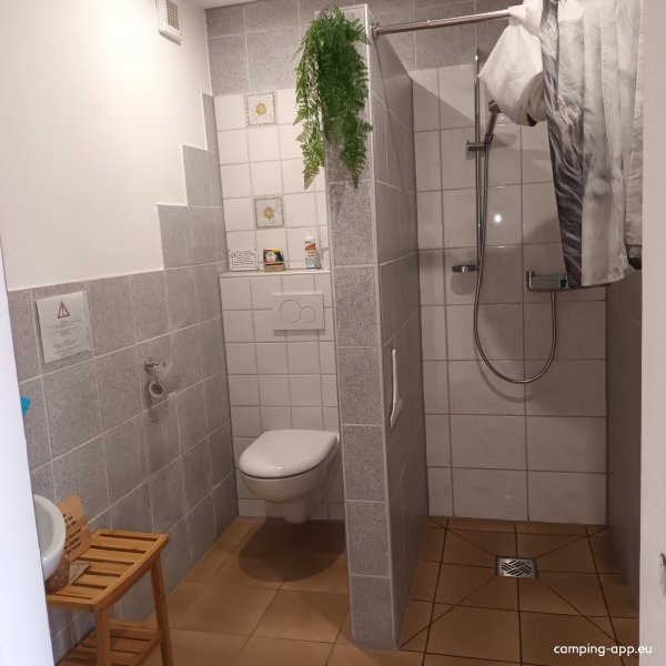 Wohnmobilstellplatz Sailer — Foto 4