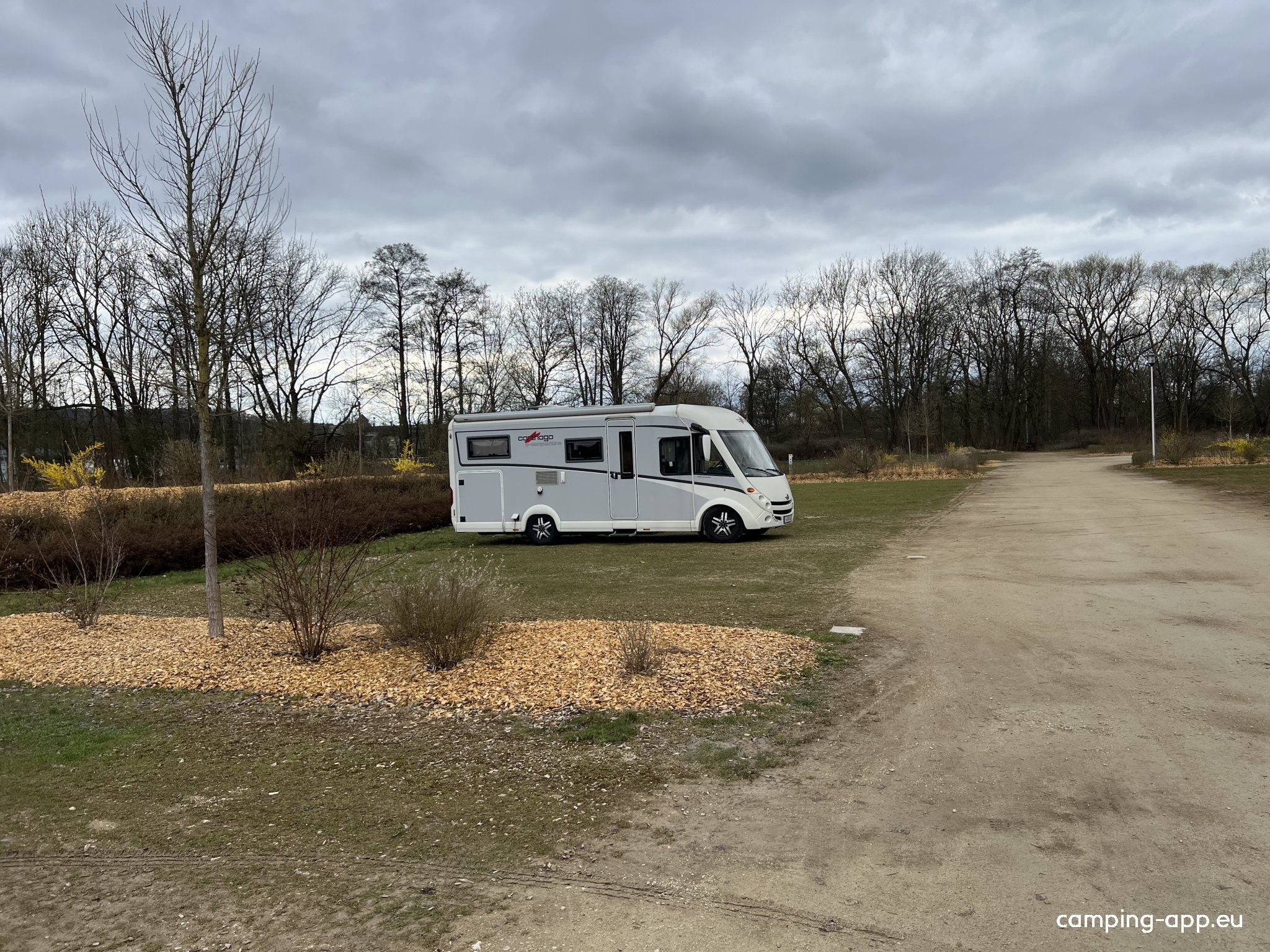 Wohnmobilstellplatz Rödental Am Schloss — Area di sosta in Rödental