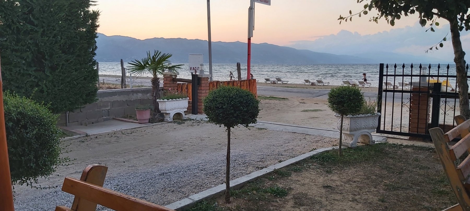 Bar Restorant Camping Fabio — Ställplats in Bashkia Pogradec