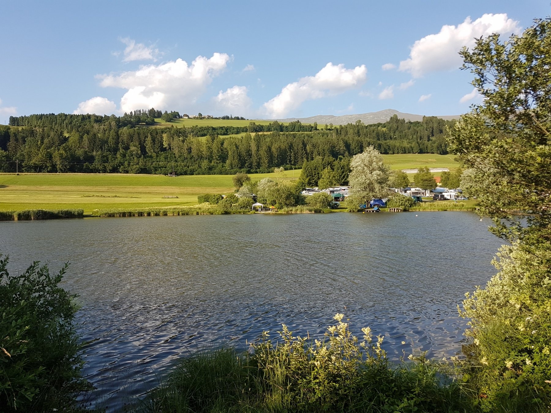 Campingplatz Mühlen am Badesee — Campingplatz in Mühlen