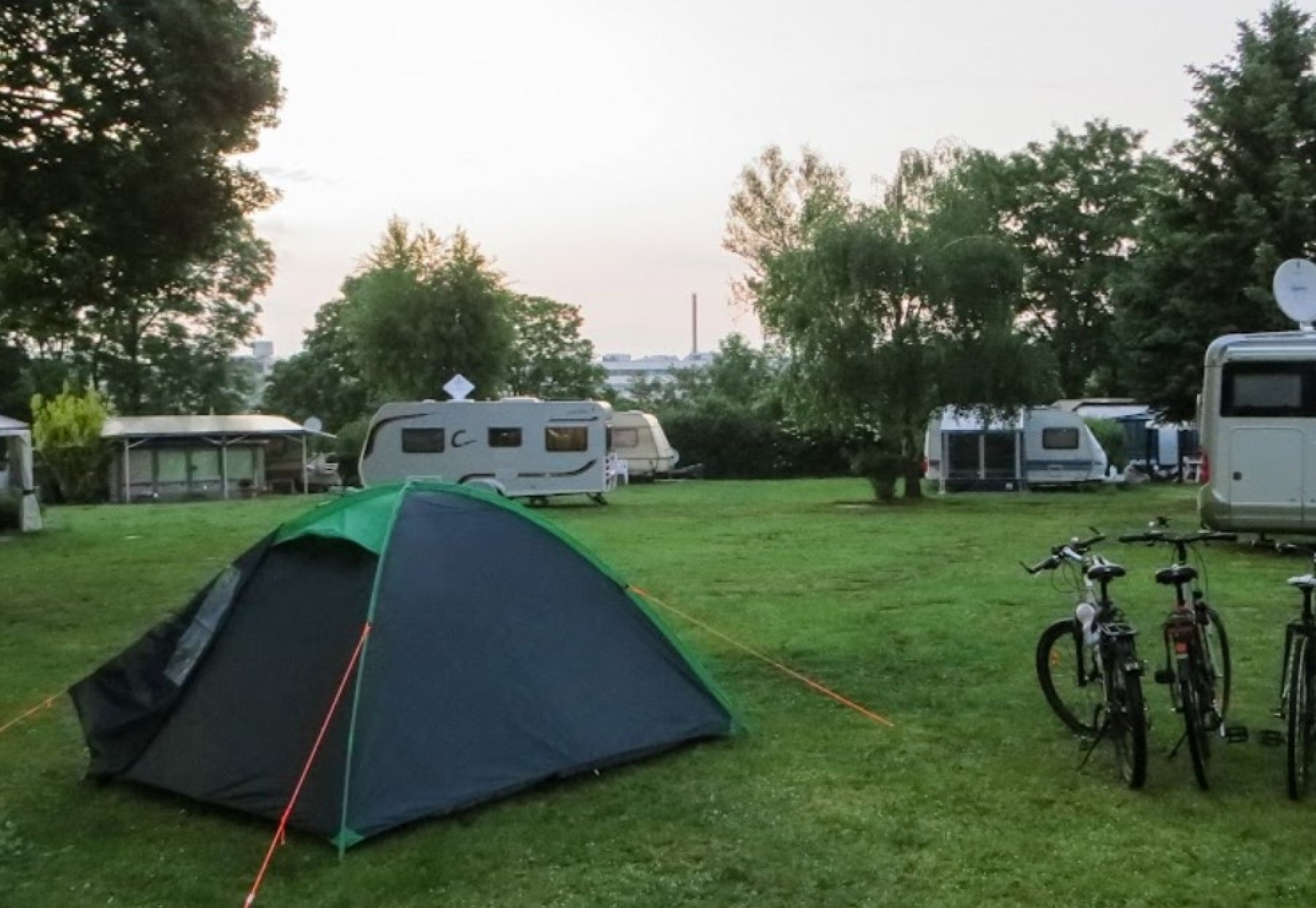 Campingplatz am Spicherer Berg — Campingplads in Saarbrücken