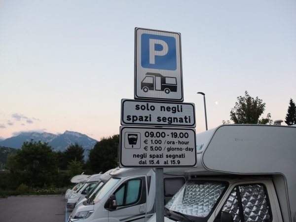 Stellplatz Parkplatz Valcanover — Місце для кемперів in Valcanover