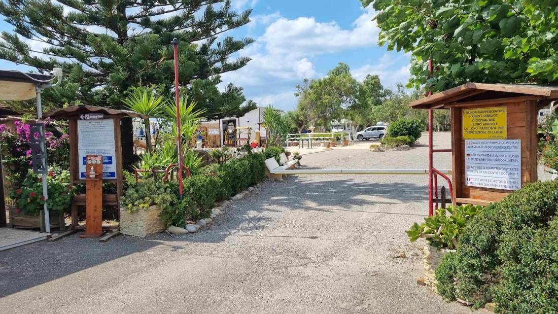 Camping Le Due Barche — Kemping in Scanzano Jonico