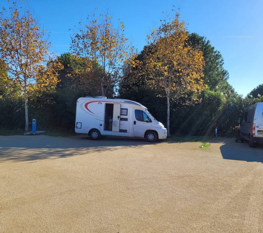 Autocaravaning Park Roses — Aire camping car in Roses