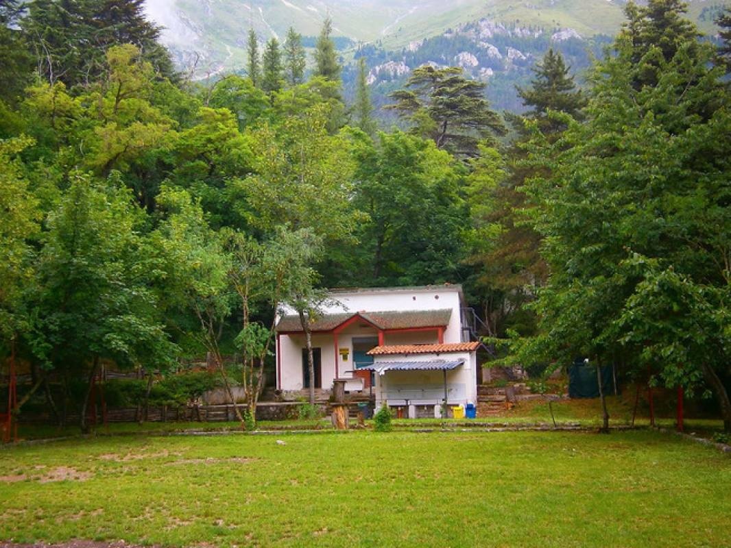 Camping Funivia del Gran Sasso — Camping Site in Fonte Cerreto