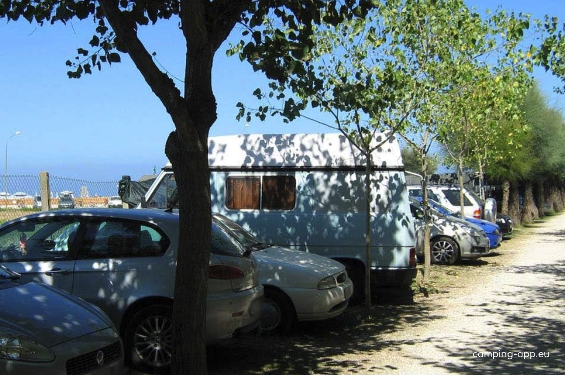 Camping Arcobaleno — Camping Site in Roseto Degli Abruzzi