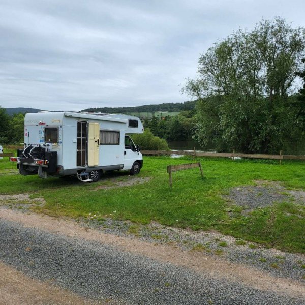 Stellplatz an der Wohnmobil- und Freizeitanlage Sun-Park Graach / Mosel — Fotografie 3