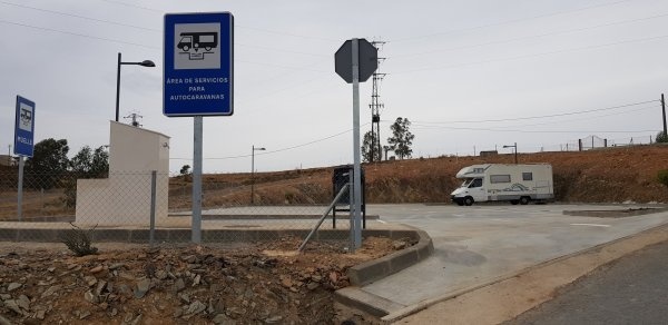 Puebla de Guzman — Sp. parking dla kamperów in Puebla de Guzmán