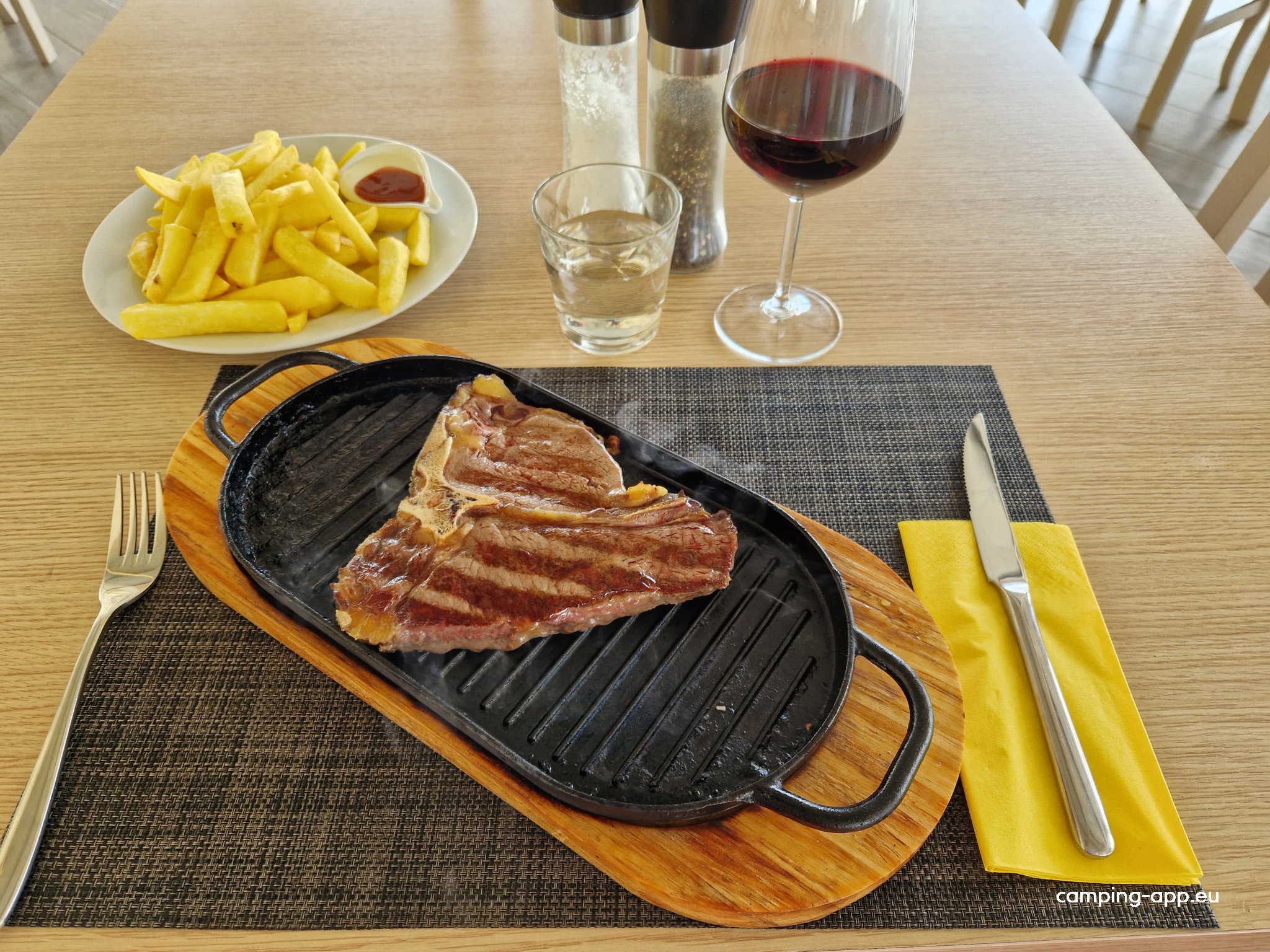 Sunset Camping & Restaurant — Foto 2