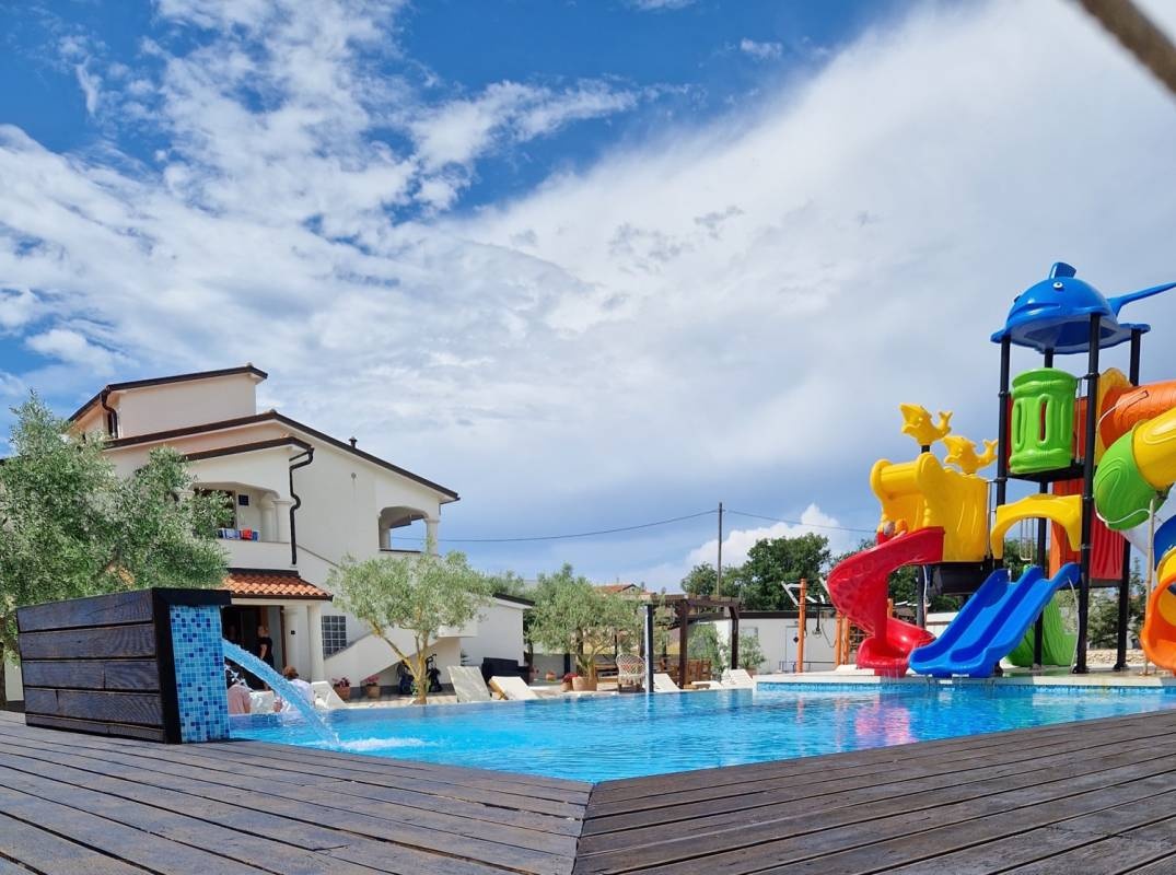 Volme camping — Campingplats in Banjole
