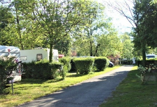 Camping International du Sierroz — Kemp in Aix-les-Bains