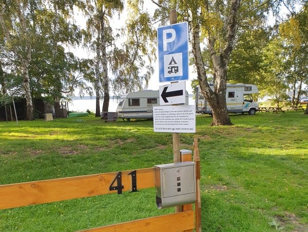 Rieth, am Hafen. — Karavan Sitesi in  Luckow