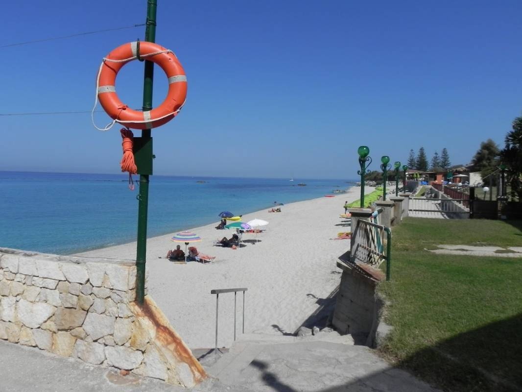 Camping Villaggio Turistico Costa Verde — Kemp in San Nicolò di Ricadi