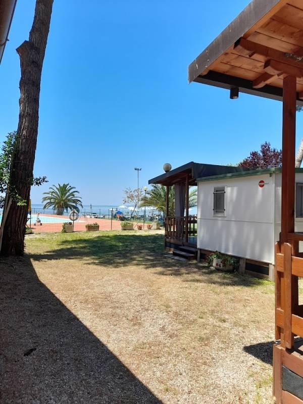 Villaggio Campeggio Parco dei Pini — Cámping in San Feliciano