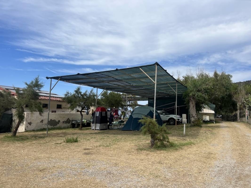 Camping Tirreno — Camping in Calavà