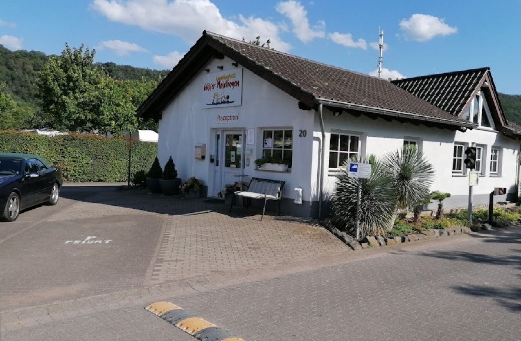 Campingplatz Gülser Moselbogen — Camping Site in Koblenz