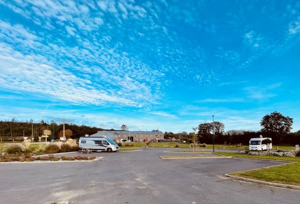 Stellplatz Berrien — Aire camping car in Berrien