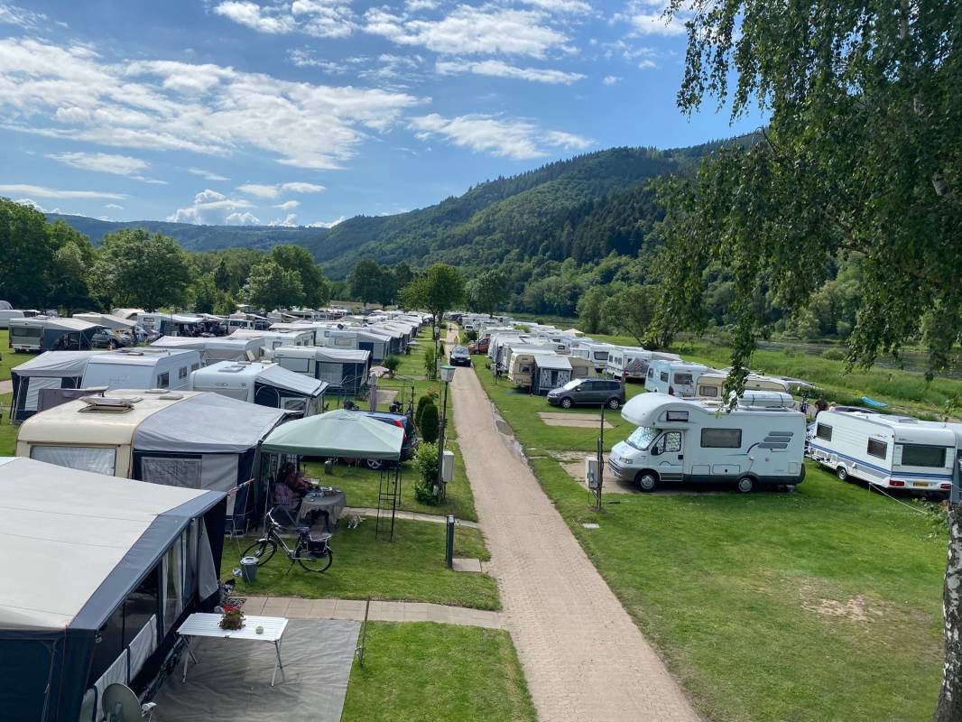Campingplatz Zum Feuerberg — Kemp in Ediger-Eller