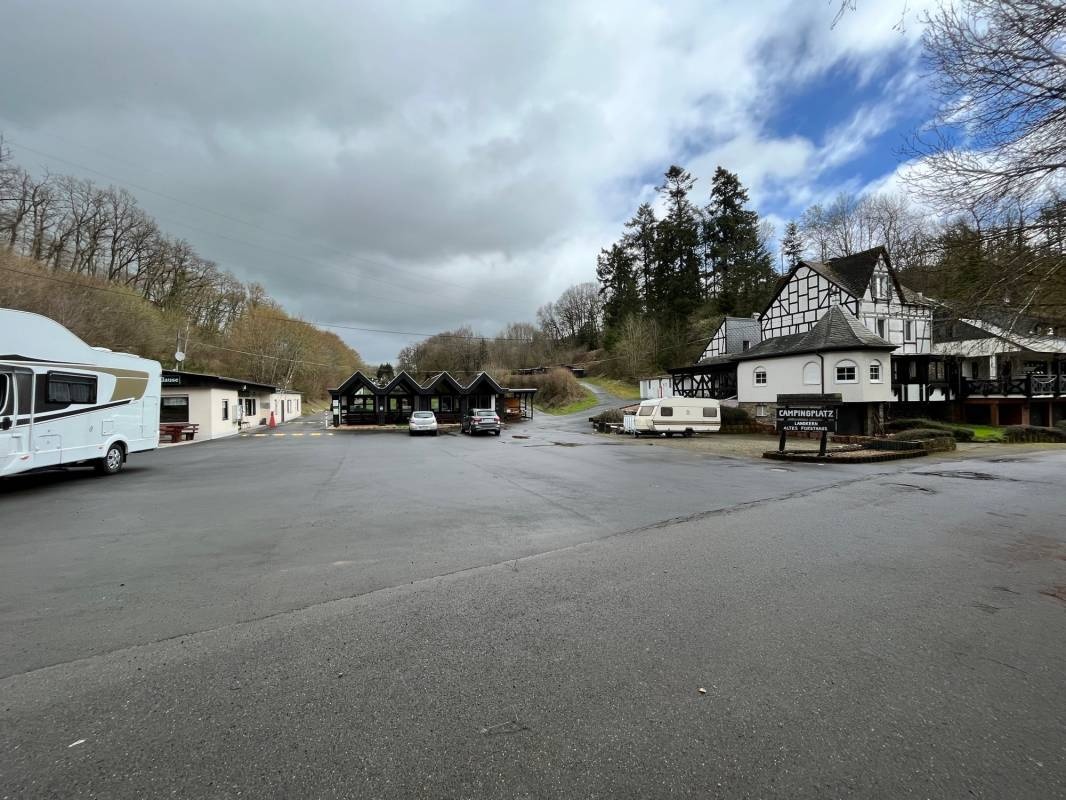 Campingplatz Altes Forsthaus — Kemp in Landkern